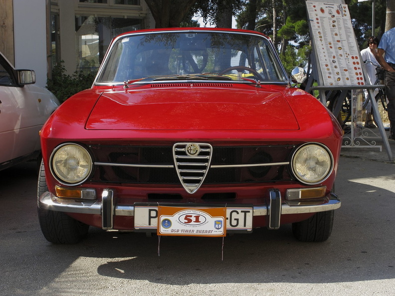 Alfa-Romeo-GT-Kuehlergrill-IMG_1307.JPG
