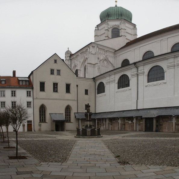 Passau-Dom-St_Stefan-Germany.jpg